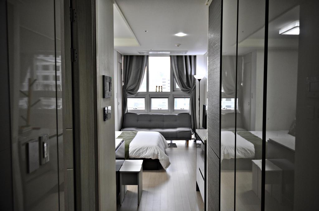Guesthouse Myeongdong Сеул Экстерьер фото