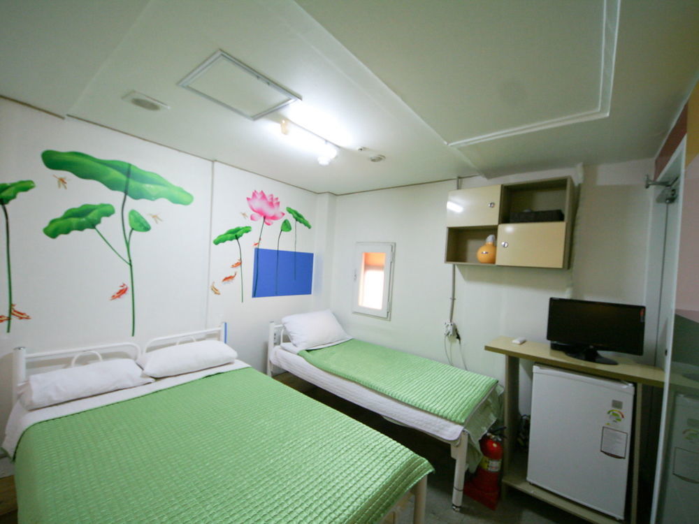 Guesthouse Myeongdong Сеул Экстерьер фото